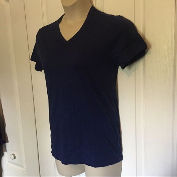 Club Monaco T-Shirt   - Picture 1 of 3